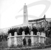 Открытие памятника расстреляным в 1906 г. революционерам у подножия Титовской сопки. 1926 г.